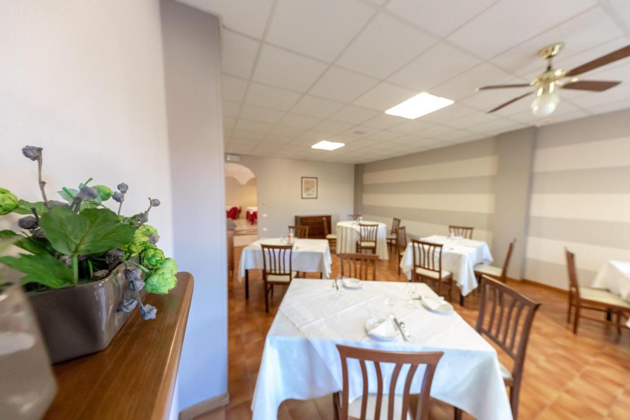 Albergo Dei Gelsi Mondovì Exteriör bild